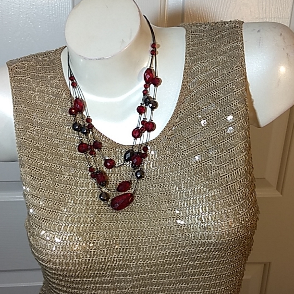Red Pewter Necklace 28$